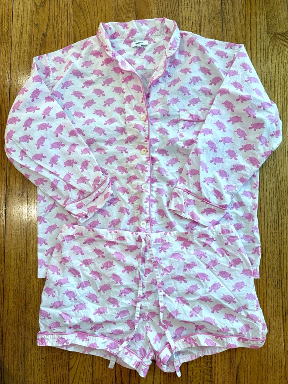 Marigot Pink Turtle Print Pajama Set Women’s Large Button Up Top Shorts Coastal